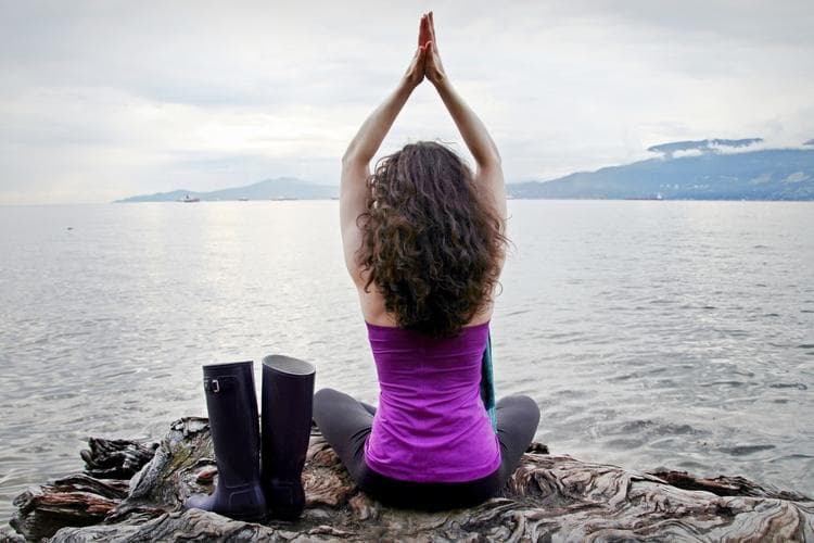 The Best Places in Vancouver to Practice Yoga Outside